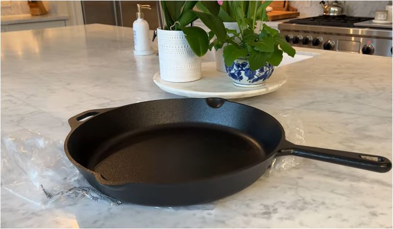 How to Use Grapeseed Oil on Cast Iron Skillets